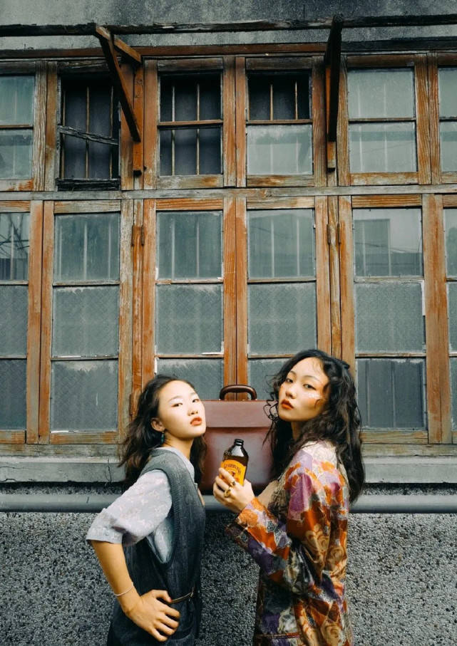 “疯产姐妹”邵雨轩正式宣布解散！账号永久停更，原因曝光休闲区蓝鸢梦想 - Www.slyday.coM