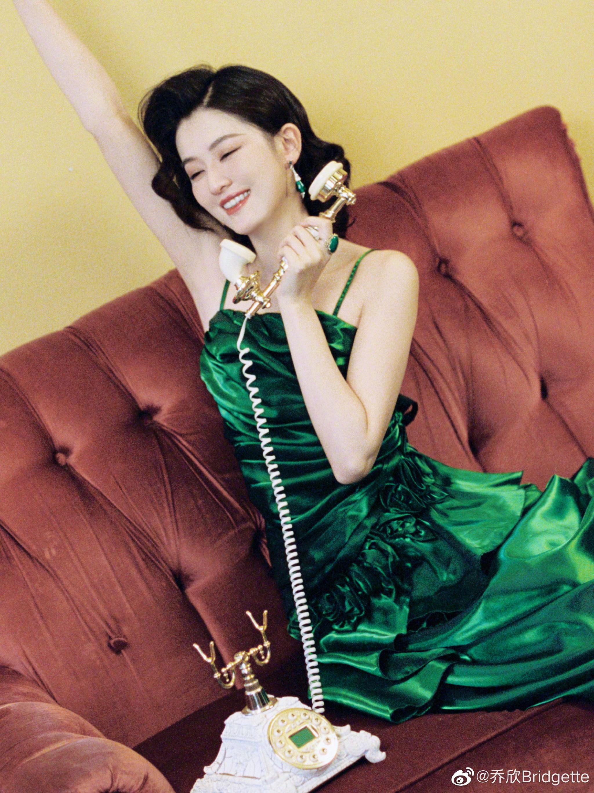 乔欣 光泽质感,婷婷袅袅|乔欣|婷婷|光泽_新浪新闻