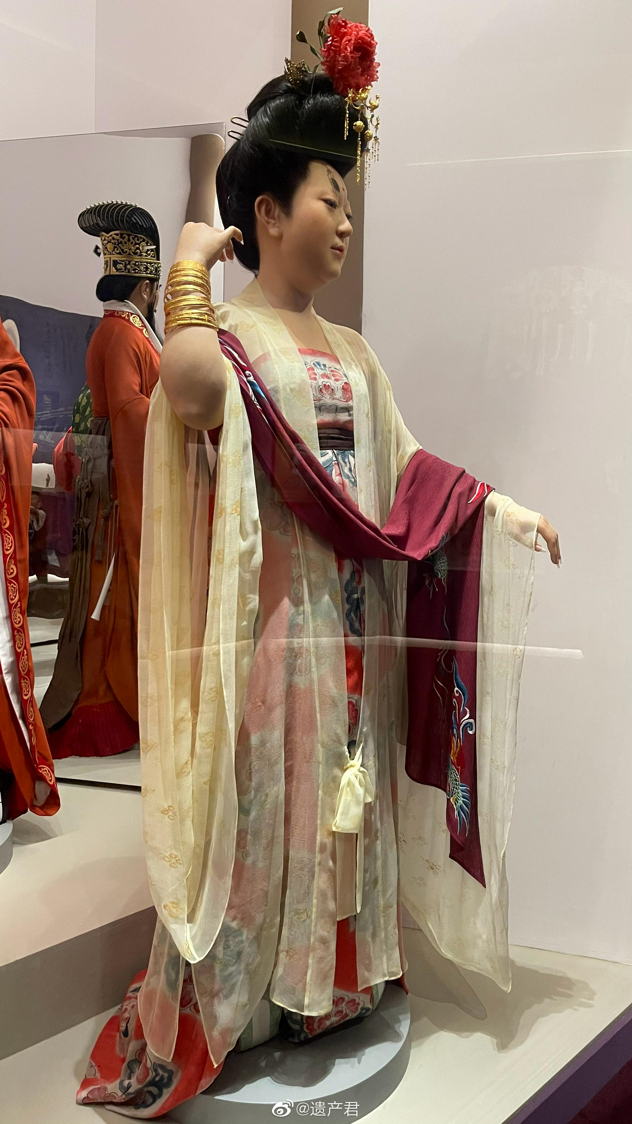 国家博物馆中国古代服饰文化展的唐代贵族女子形象