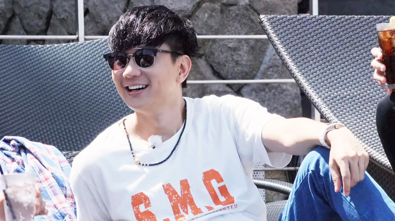 这条鱼林俊杰的招牌笑容展现的淋漓尽致,好像