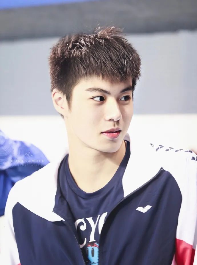 但冷哥今天又刷到一个「栗子头」   感觉还挺帅!