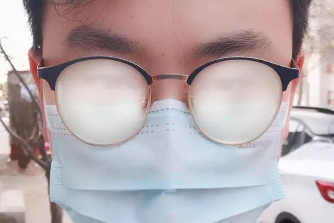 戴口罩眼镜起雾?别怕!日本黑发明1滴「镀膜,告别出雾~绝了