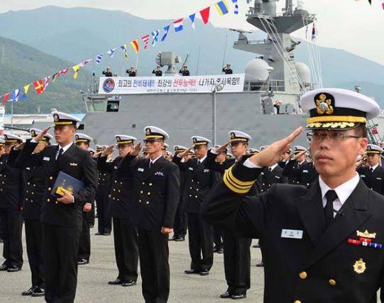 上次炮弹爆头,这次一手榴弹放倒7名水兵|海军|韩国|水兵_新浪新闻