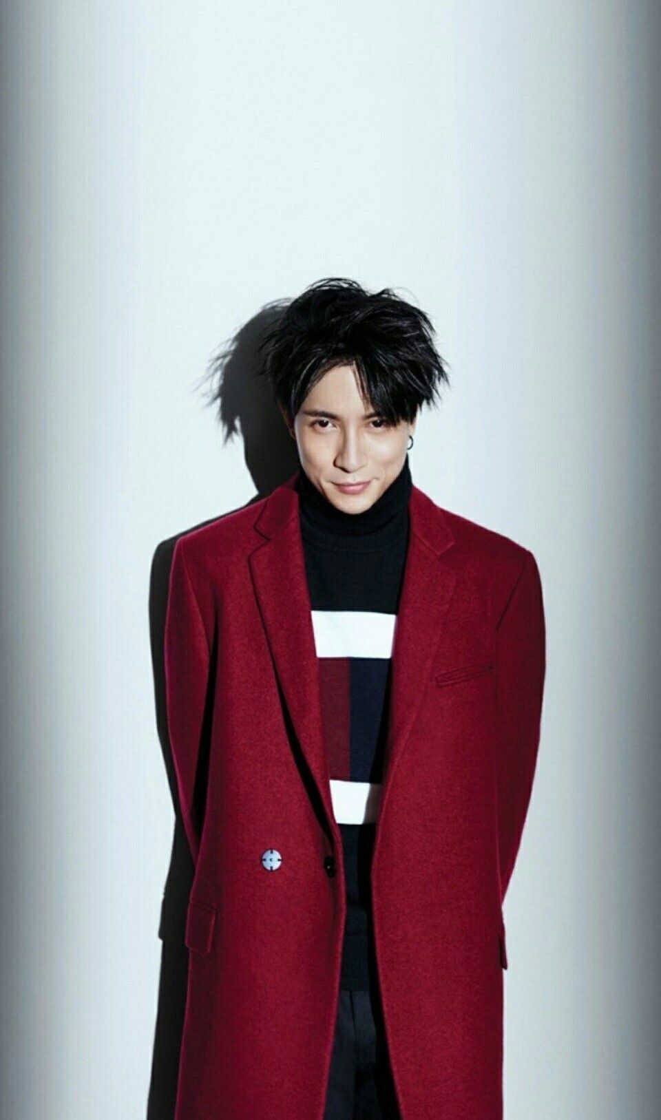 薛之谦陷抄袭门,宣传海报直接抠图姚弛单曲封面,火速下架并道歉