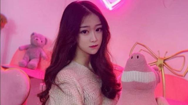 虎牙pubgday对抗赛:"杨早早"一战成名,绝招出奇制胜