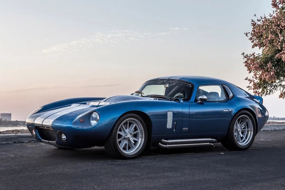 "你们准备打败法拉利,用一辆福特?