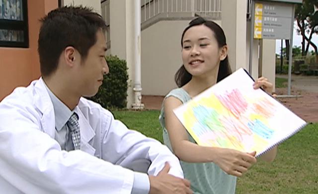 与吴卓羲,黄宗泽合作了《英雄·刀·少年》;与马浚伟合作《悬案追凶》