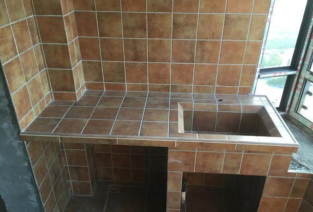 只花了500块就在阳台砖砌了一个洗衣池用了几天感觉太赞了