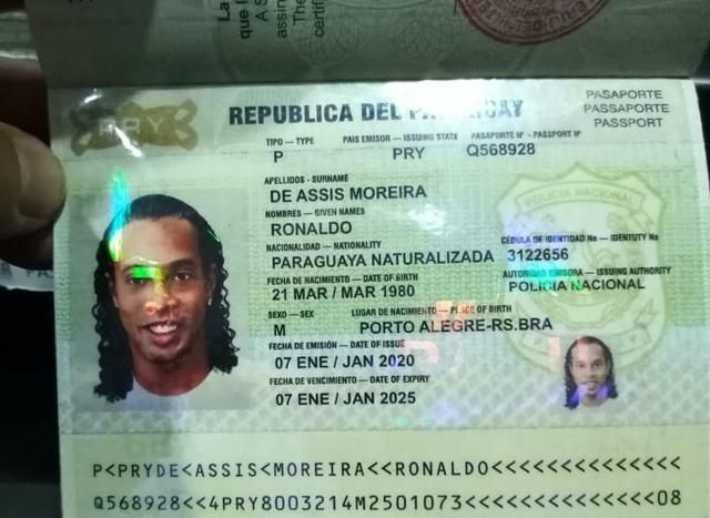 唏嘘！40岁小罗被逮捕：伪造护照入境，连巴西国籍都改了