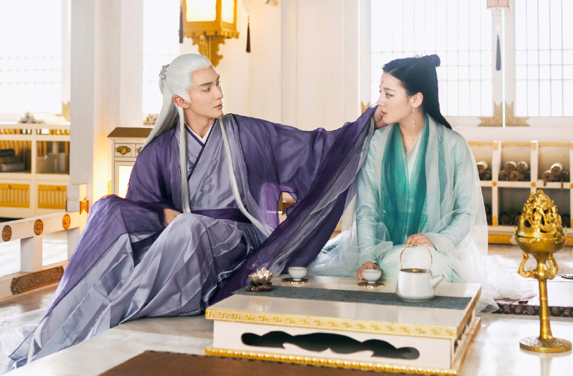 枕上书大婚开虐凤九嫁衣曝光迪丽热巴一身紫衣造型惊艳