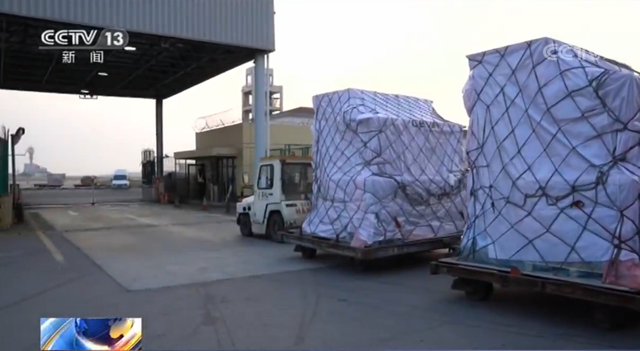 通用汽车16架包机由上海直飞芝加哥 运送的都是零部件