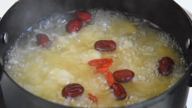 烹饪步骤:荸荠 适量,银