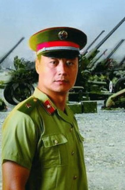 国剧一哥"任程伟,与妻子住地下室多年,如今苦尽甘来不忘初心