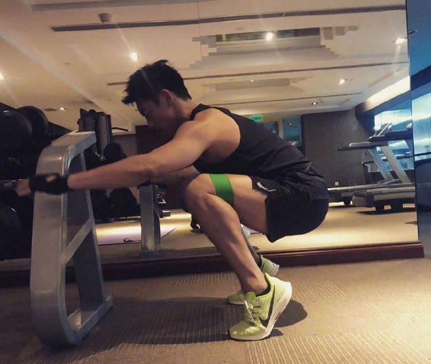 小猎豹郑恺宅家变胖,体重都快超过陈赫,自我安慰撕名牌肯定很猛