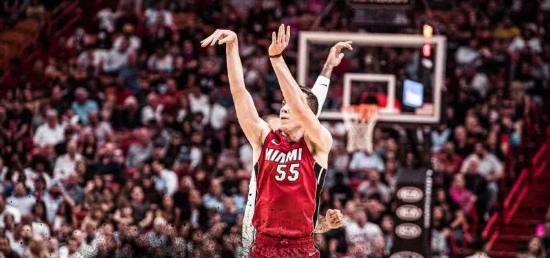 拯救職業生涯的一通電話!熱火落選秀在三年前就曾想放棄籃球,感謝Riley慧眼識才!-黑特籃球-NBA新聞影音圖片分享社區