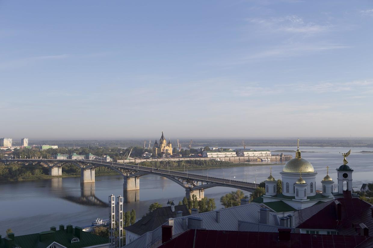 世界上最大的湖泊"里海"中的船只,能不能航行到黑海里面去?