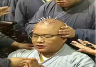 和尚头上的9个戒疤代表什么意思?佛门老师傅的解释让人恍然大悟
