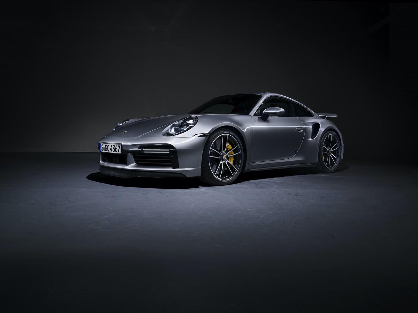全新保时捷911 turbo s/巅峰之上,中国市场起价233.6万元