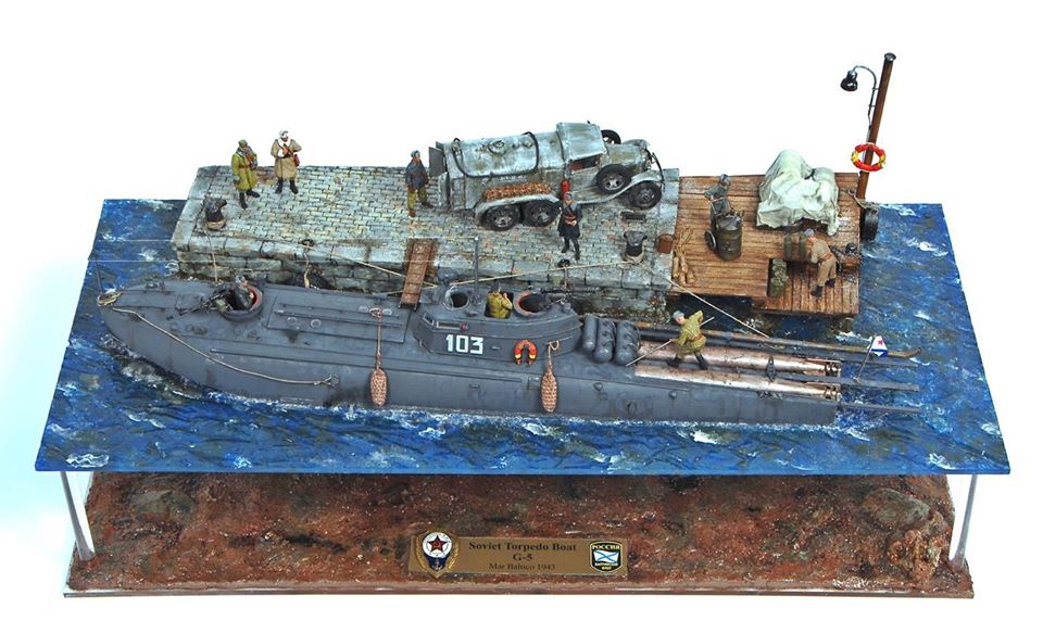 俄挖土党到黑海,捞起功勋鱼雷艇,刚出水却断两截,场面让人催泪