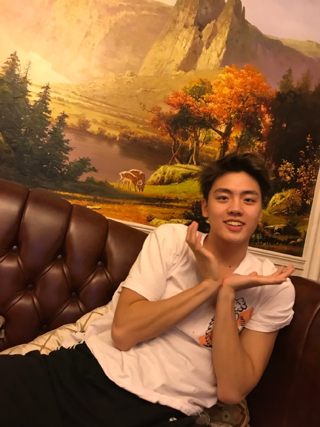 游泳队是什么出产宝藏男孩的地方