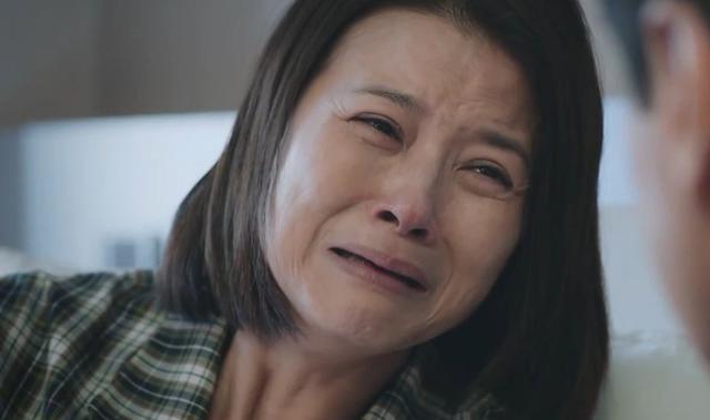 连场哭戏获赞tvb人气女星法证先锋4演活悲情母亲感同身受