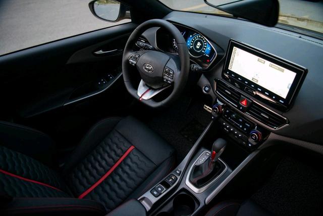 颜值高还不贵，六款适合女性开的车，看看你喜欢哪一款？