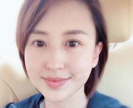 主持人张蕾生活照曝光,素颜气质如少女,穿着随意与节目差别大|欢乐中国行_新浪新闻
