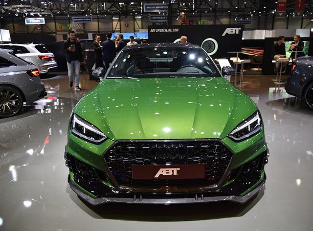 abt版奥迪rs5-r实车现身,墨绿色车漆,四出排气,马力537匹
