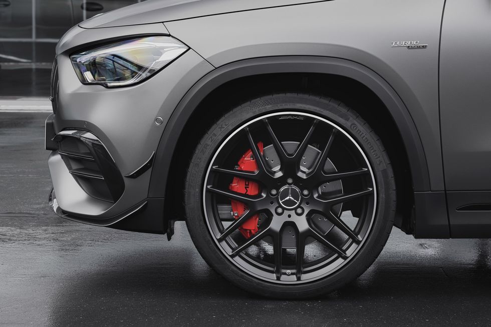 新一代梅赛德斯AMG GLA 45，SUV界的小钢炮