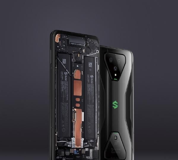 腾讯黑鲨3拆机图公布:双电池 中置主板独一份 附无水印壁纸