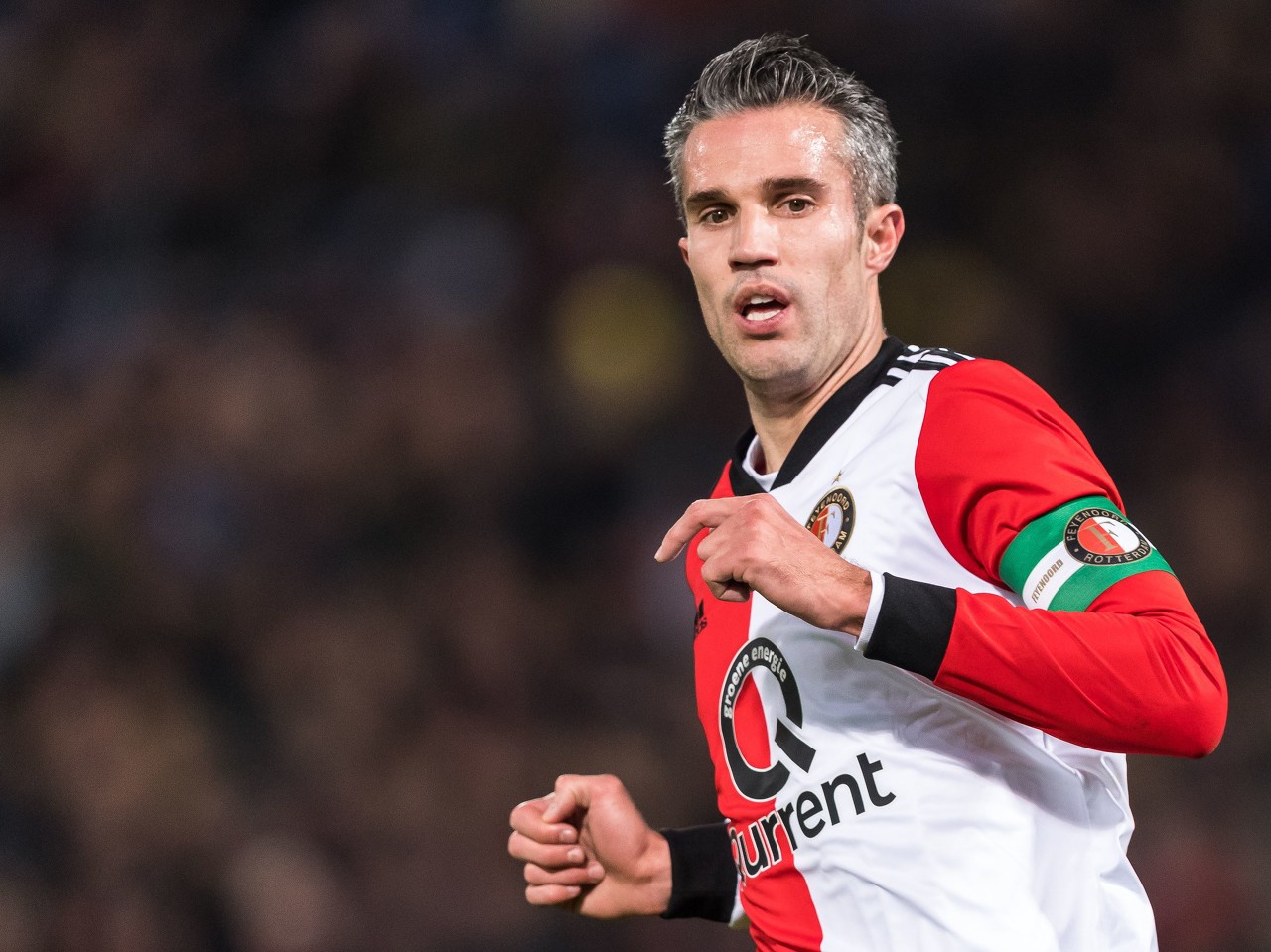 费耶诺德主帅:范佩西将加入教练组,负责训练前锋