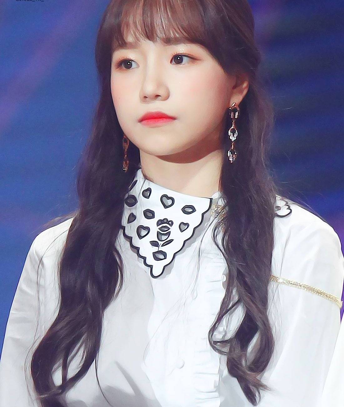 应对上网课的枯燥,有爱豆小卡的可以试试