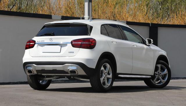 平均降价达8.5万，这台奔驰为清库存真拼了，网友：赶紧入手啊！