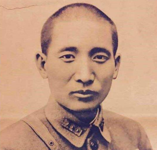 民国时期蒋介石旗下的“八大金刚”,在蒋公退败后,他们结局如何|大金刚|蒋公|张治中