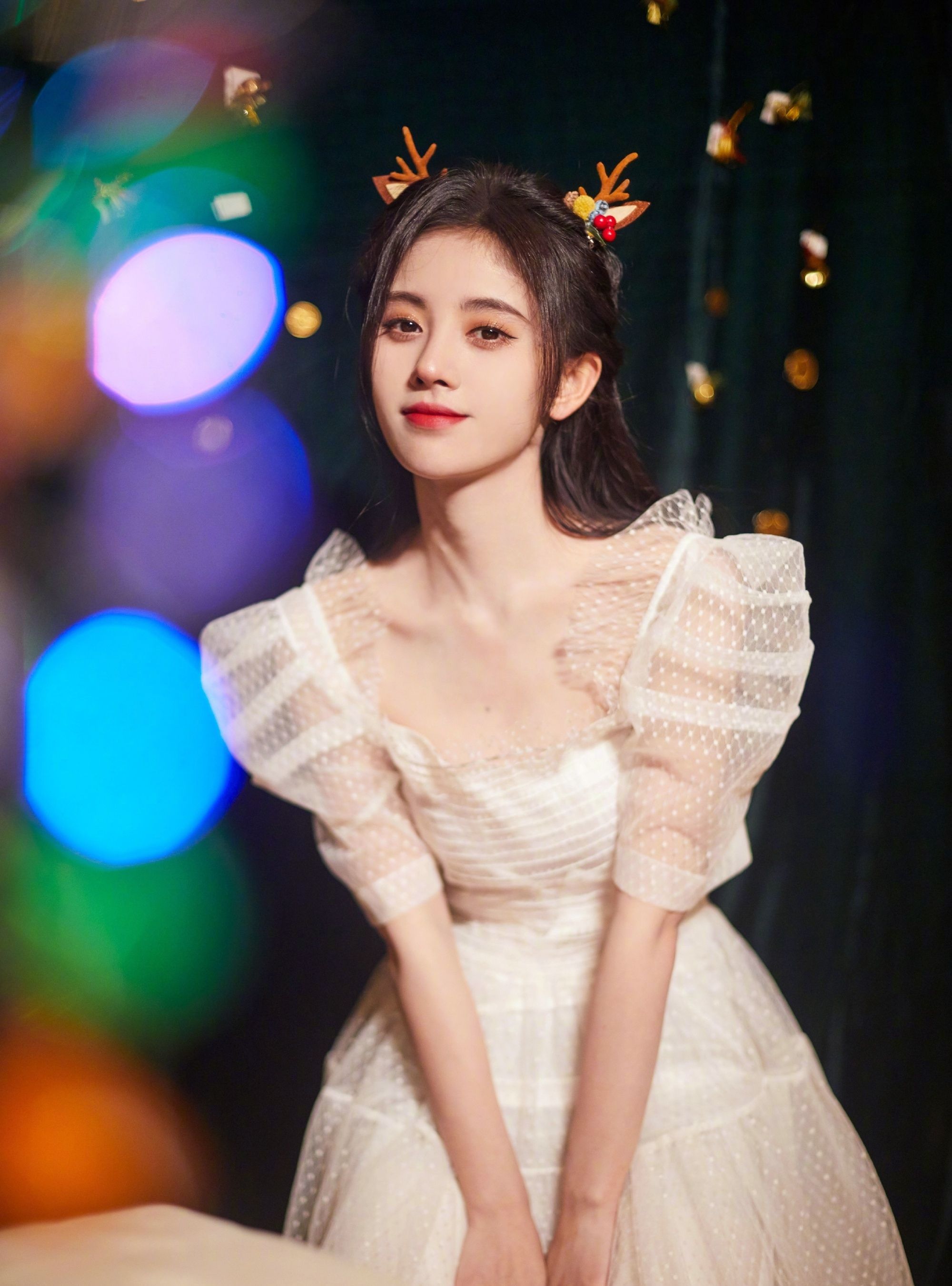 鞠婧祎更新舞蹈mv一身白裙仙气飘飘不愧是四千年美女