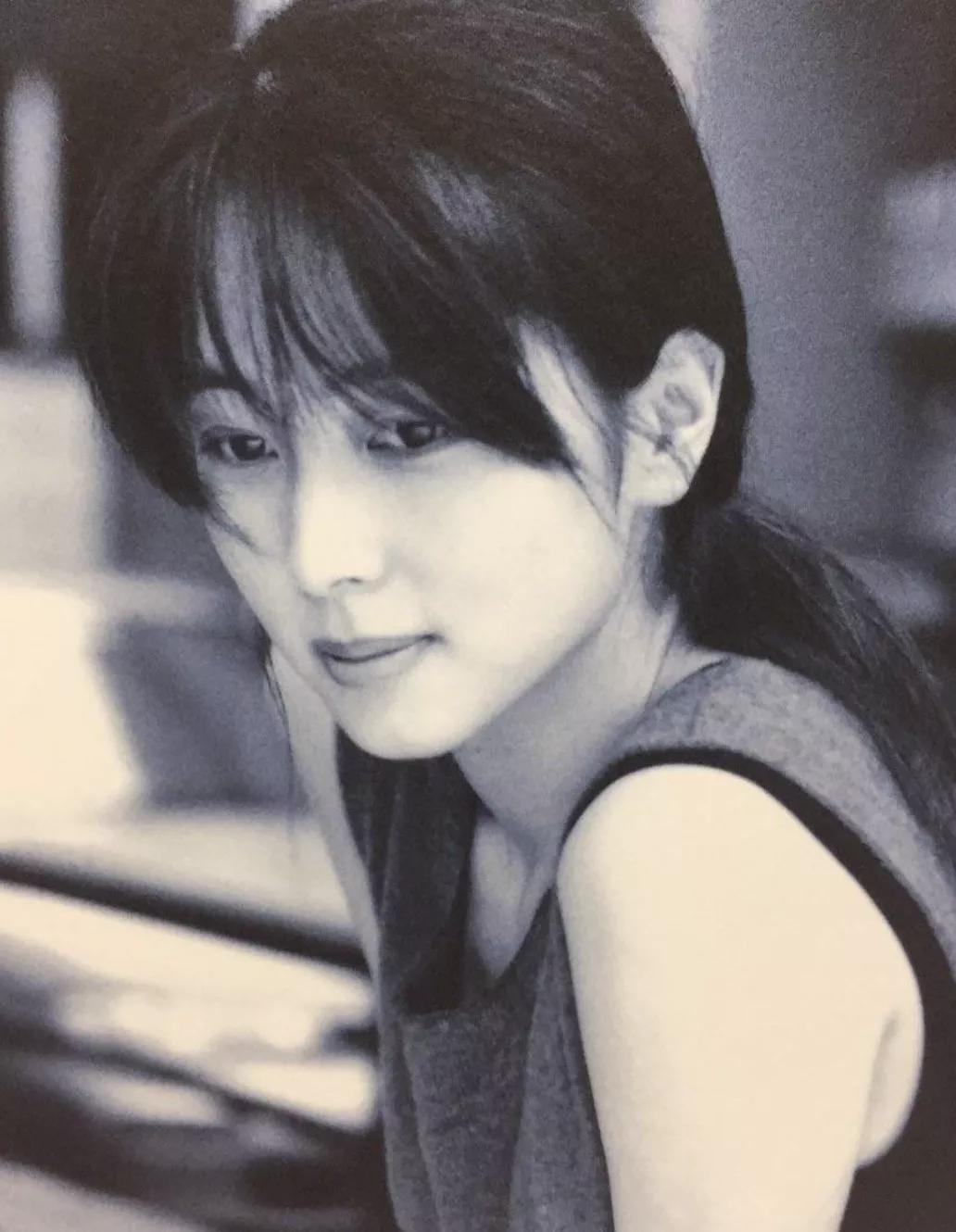 一首歌火27年,如今歌曲被写入教科书|教科书|坂井泉水|女歌手_新浪