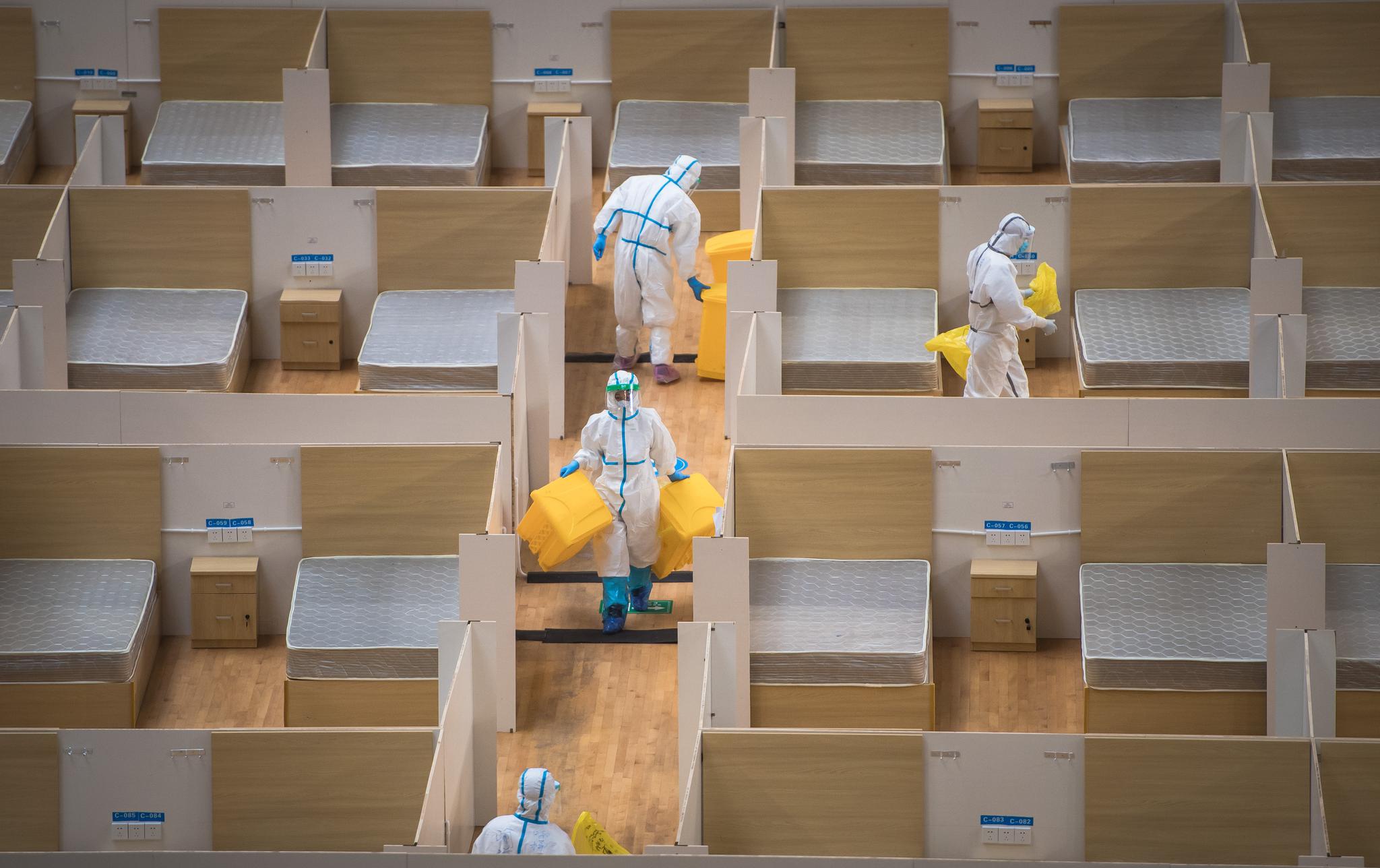 武汉体育中心方舱医院休舱|新冠肺炎_新浪新闻