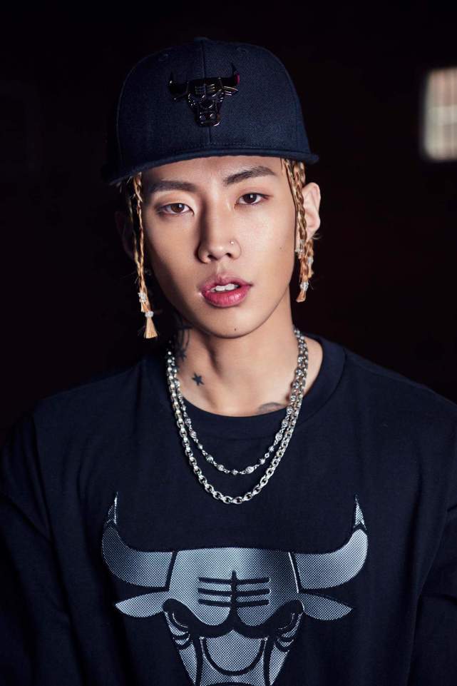 韩国歌手遭美国ufc格斗选手殴打,现场一片混乱,原因已查明