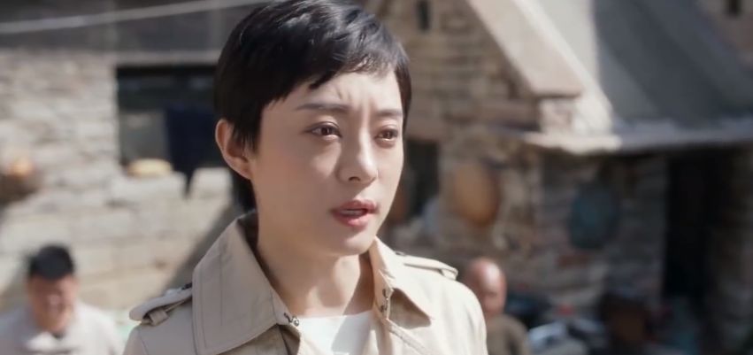 房似锦为救爷爷,一人赶走一波壮汉,但她的弟弟让人失望