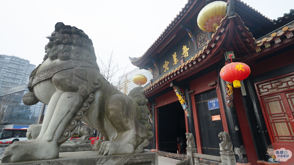 成都两个热门景点,同位于闹市中心,一座免门票一个门票仅10元