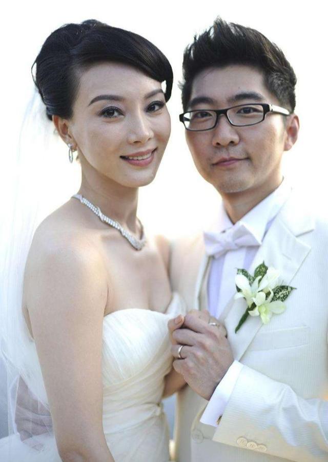 娱乐圈好继母女星陈数结婚9年未生孩子把继子赵乾君视若亲生