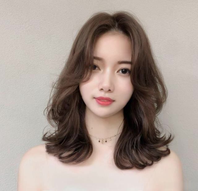 年底啦换个美美的发型回家过年想换发型的女生赶快存图了