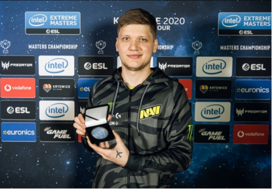 csgo:navi登顶世界第一宝座,续写新时代传奇!