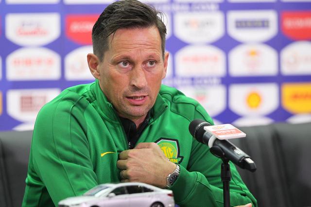 施密特再上岗,离开国安后执掌荷甲豪门埃因霍温