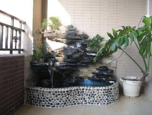 喜欢养花养鱼,不妨把阳台空间这样利用,亲自动手装个"鱼池"