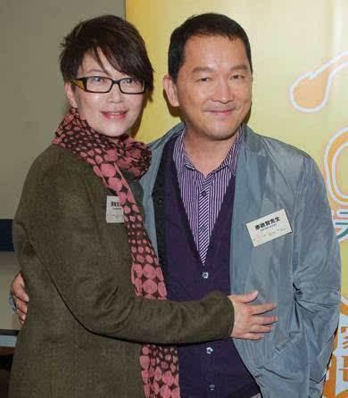 他是金牌配角幼子5岁夭折大儿子欲变性65岁仍在拍戏