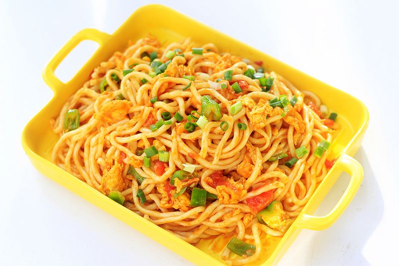 新疆人离不开的炒面根根入味不粘锅又炒不烂做法真简单