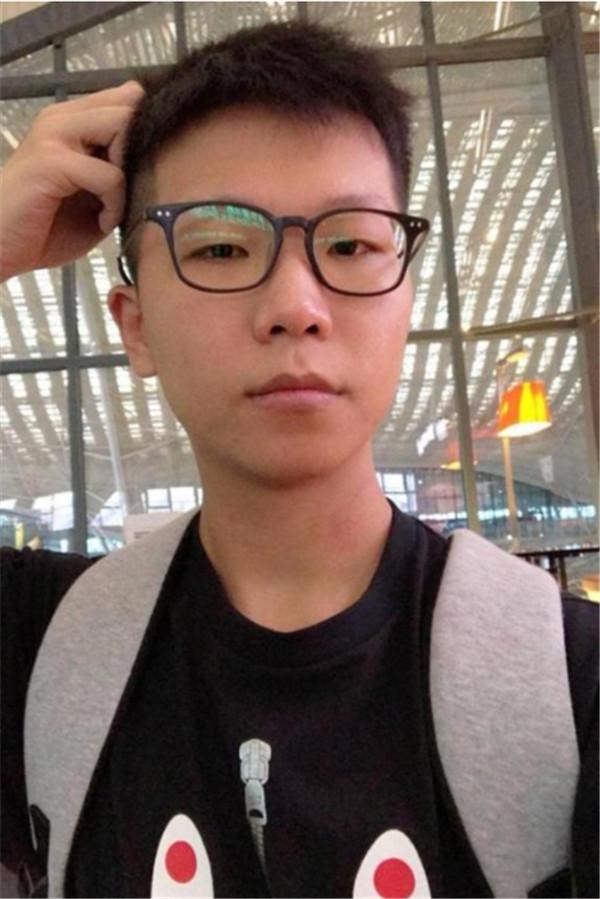 lol:余小c超神战绩,对局结束却被扣16分,他自己却表示接受!