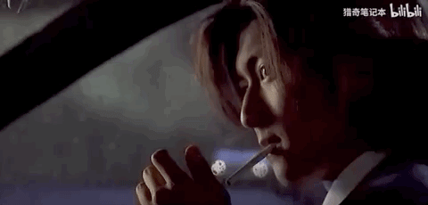 坐在车里点烟的谢霆锋,请重放一百遍看多了忧郁深沉的张国荣,谁知道
