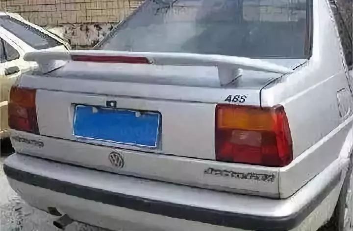 车上有刺客、坐着看月亮？这些故障灯都是什么鬼？